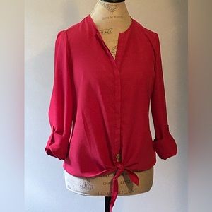 Women’s Sofia Vergara bright pink small dress blouse